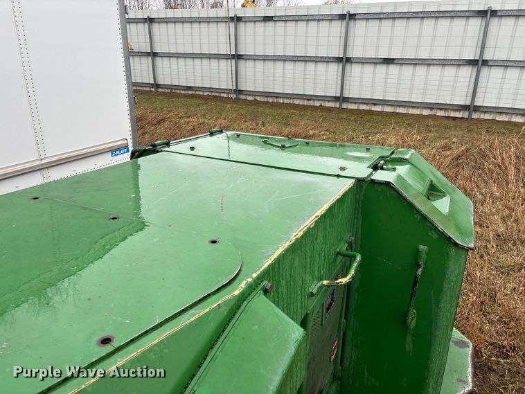 image for item YA2205 2009 John Deere 843J feller buncher