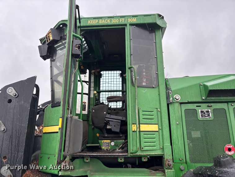 image for item YA2205 2009 John Deere 843J feller buncher