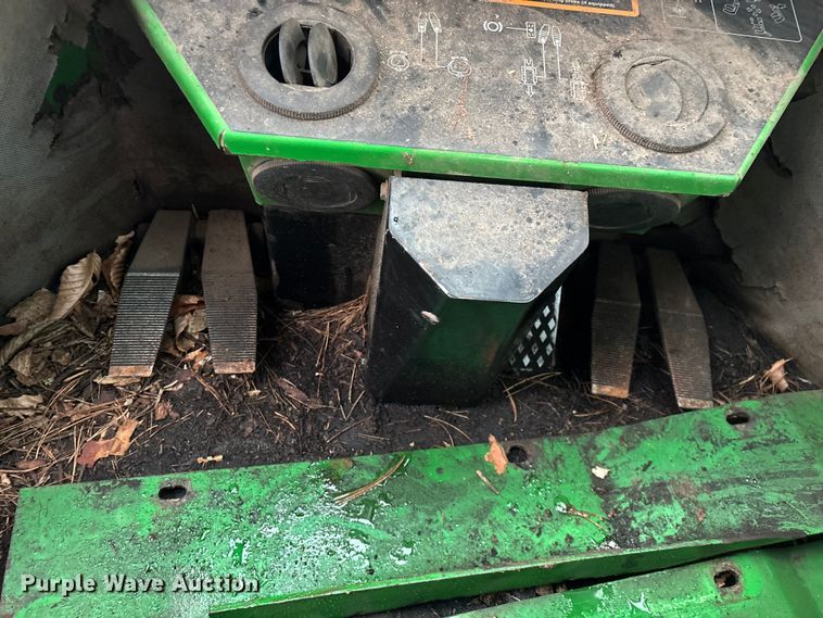 image for item YA2205 2009 John Deere 843J feller buncher