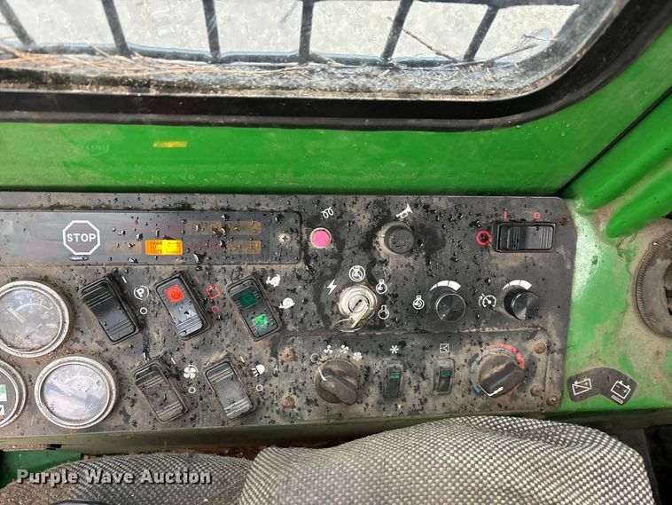 image for item YA2205 2009 John Deere 843J feller buncher