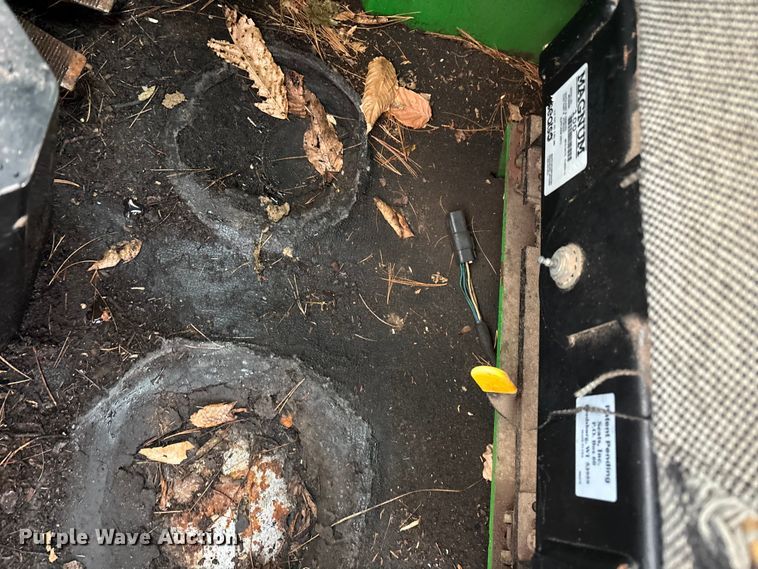 image for item YA2205 2009 John Deere 843J feller buncher