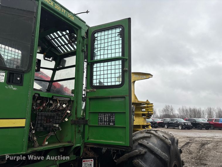 image for item YA2205 2009 John Deere 843J feller buncher