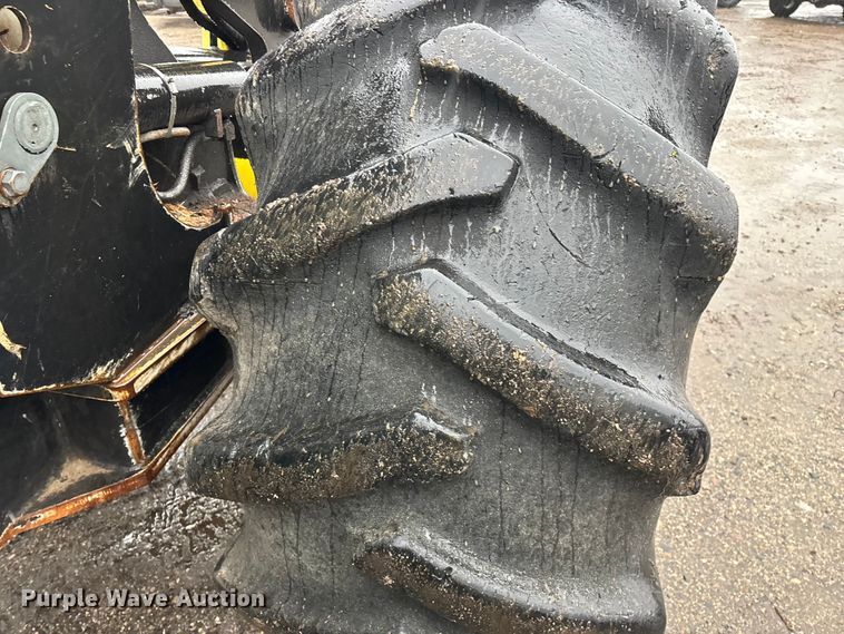 image for item YA2205 2009 John Deere 843J feller buncher