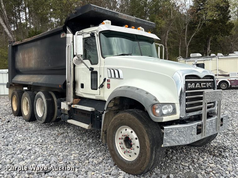 image for item YA2234 2019 Mack GR64F dump truck