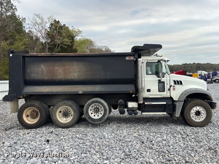 image for item YA2234 2019 Mack GR64F dump truck