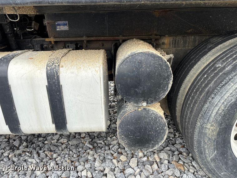 image for item YA2234 2019 Mack GR64F dump truck