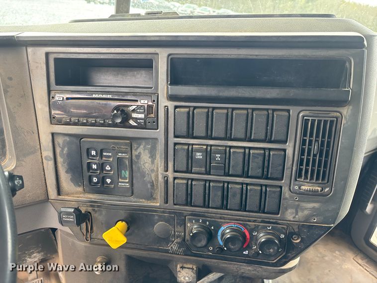 image for item YA2234 2019 Mack GR64F dump truck