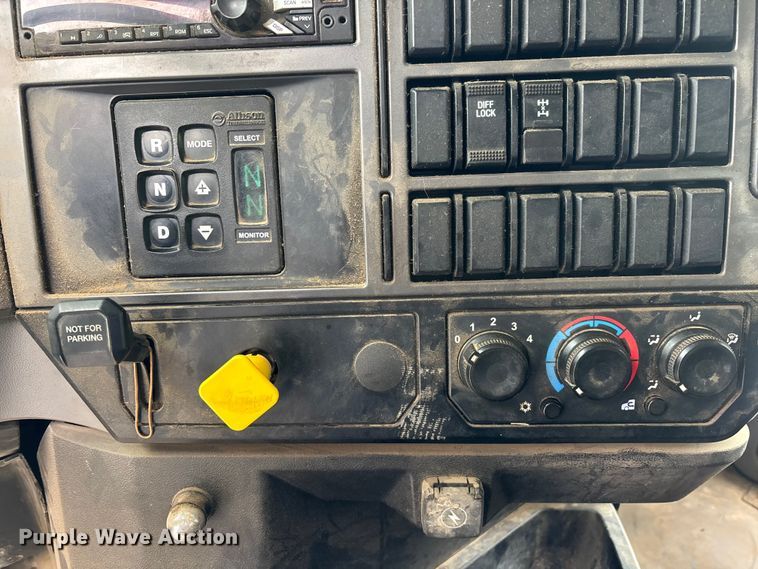 image for item YA2234 2019 Mack GR64F dump truck