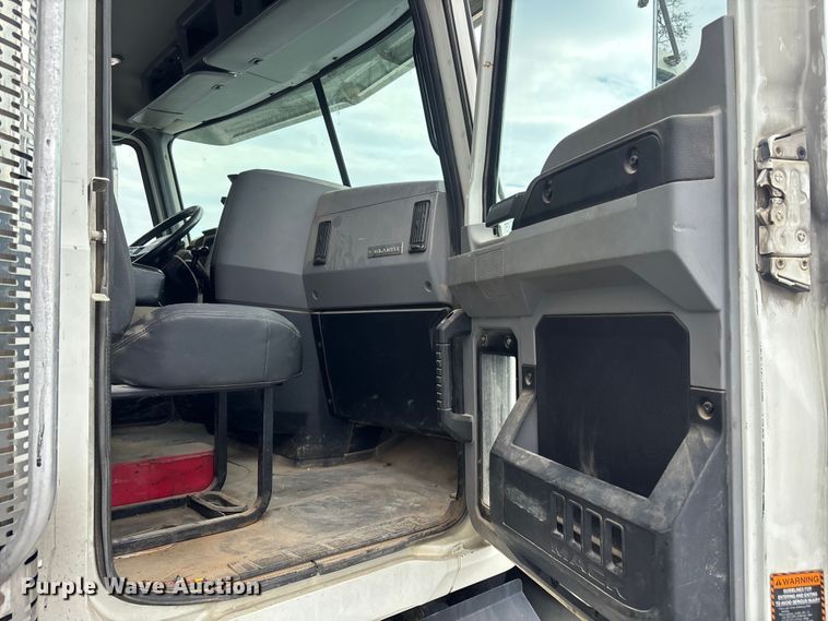 image for item YA2234 2019 Mack GR64F dump truck