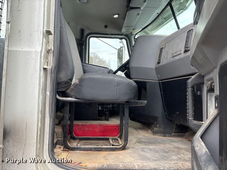 image for item YA2234 2019 Mack GR64F dump truck