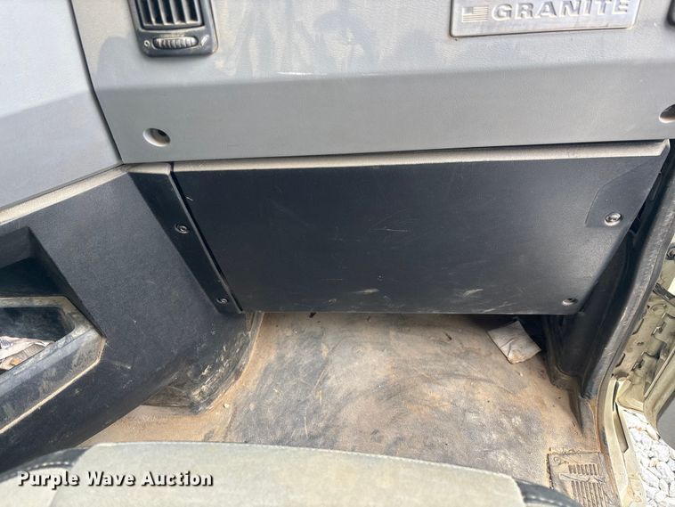 image for item YA2234 2019 Mack GR64F dump truck