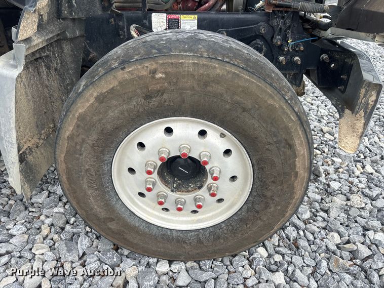 image for item YA2234 2019 Mack GR64F dump truck