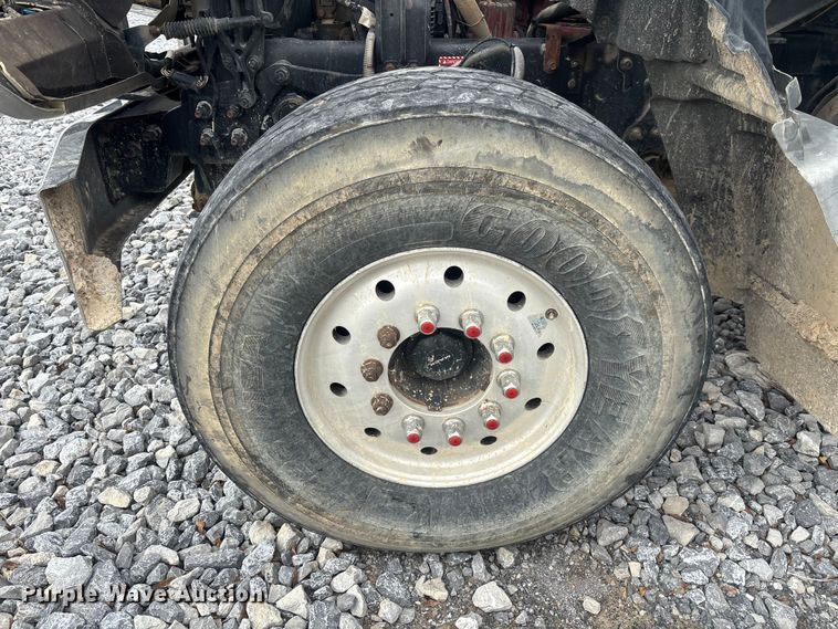 image for item YA2234 2019 Mack GR64F dump truck