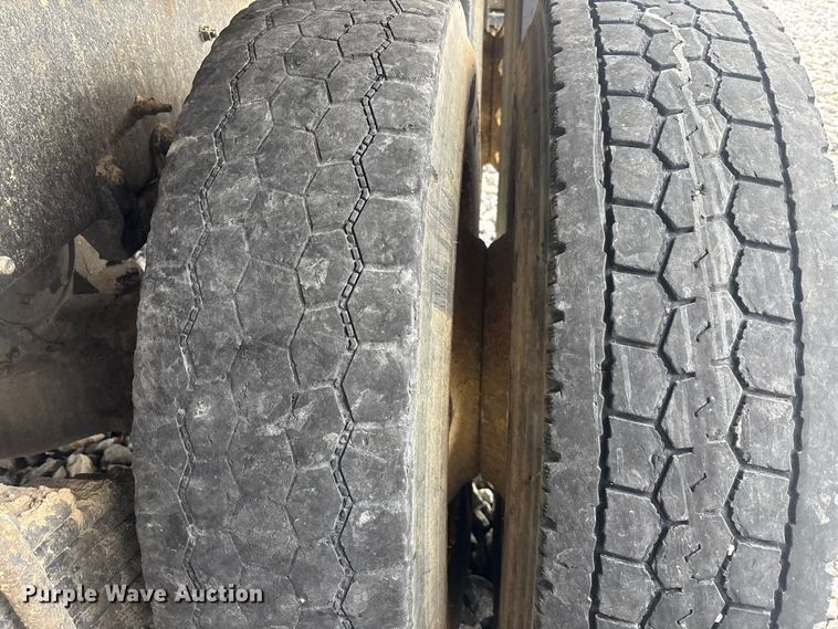 image for item YA2234 2019 Mack GR64F dump truck