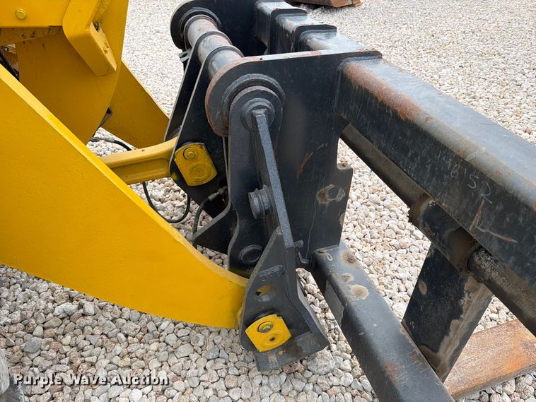 image for item YA2642 2023 Komatsu WA380-8 wheel loader