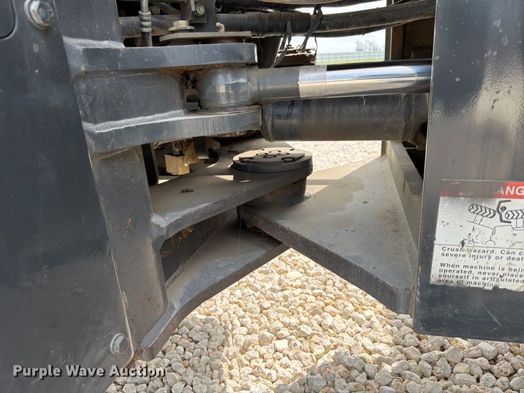 image for item YA2642 2023 Komatsu WA380-8 wheel loader