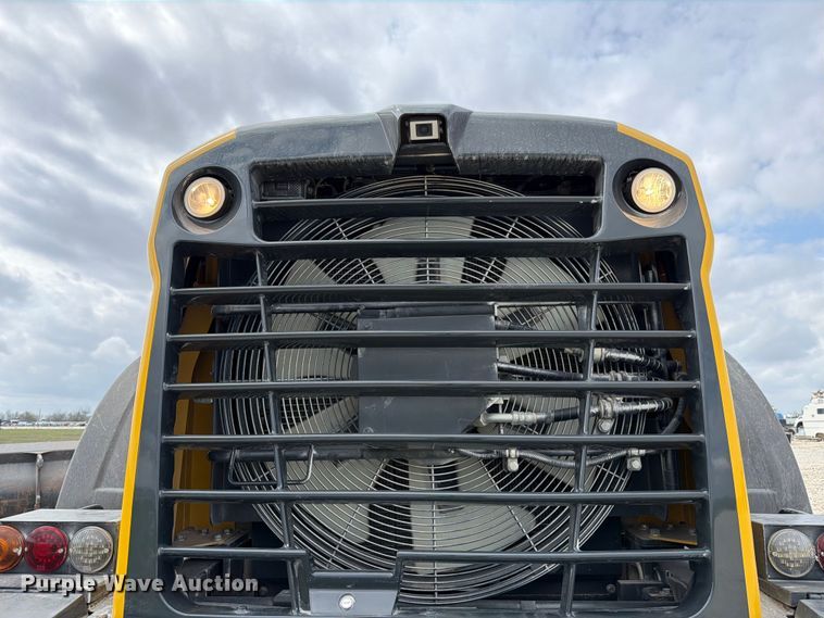 image for item YA2642 2023 Komatsu WA380-8 wheel loader