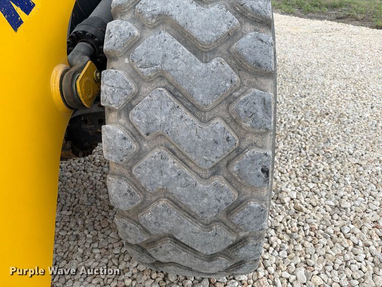 image for item YA2642 2023 Komatsu WA380-8 wheel loader