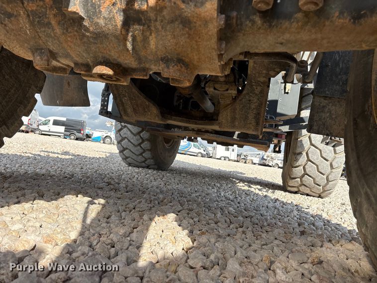 image for item YA2894 2023 Komatsu WA320-8 wheel loader