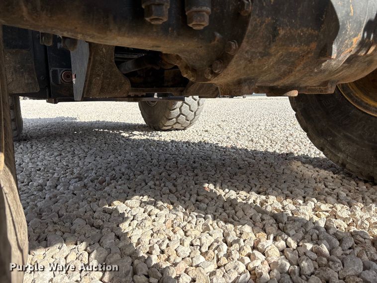 image for item YA2894 2023 Komatsu WA320-8 wheel loader