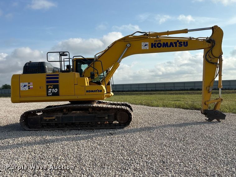 image for item YA2895 2022 Komatsu PC210LC-11 excavator