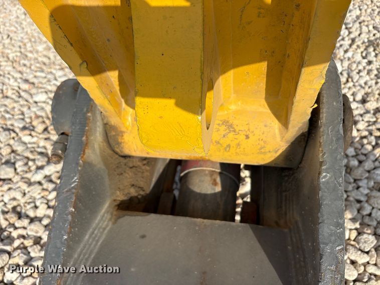 image for item YA2895 2022 Komatsu PC210LC-11 excavator