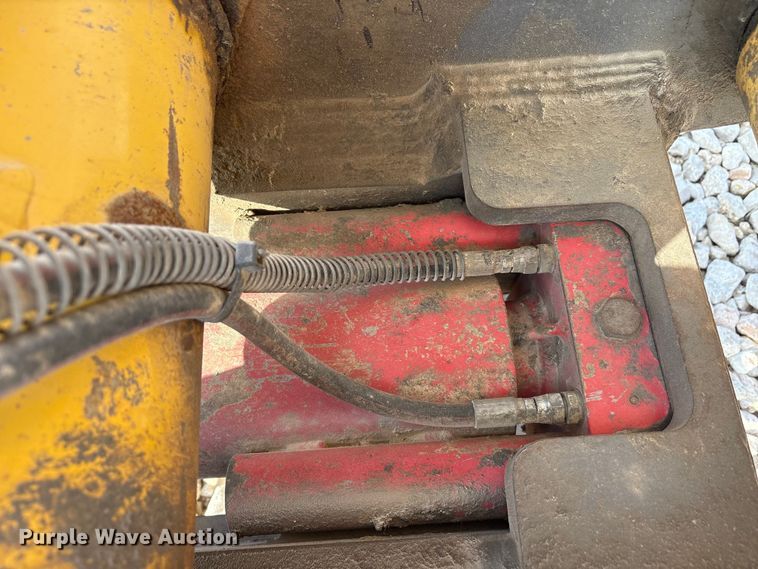 image for item YA2895 2022 Komatsu PC210LC-11 excavator