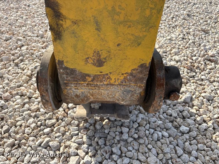 image for item YA2895 2022 Komatsu PC210LC-11 excavator