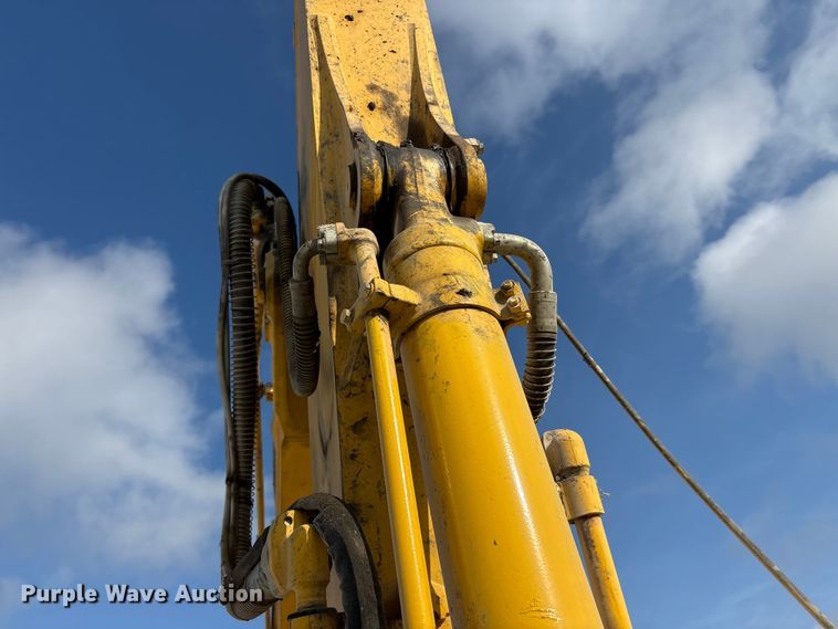image for item YA2895 2022 Komatsu PC210LC-11 excavator