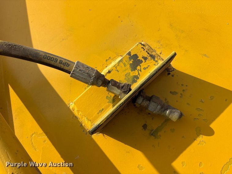 image for item YA2895 2022 Komatsu PC210LC-11 excavator