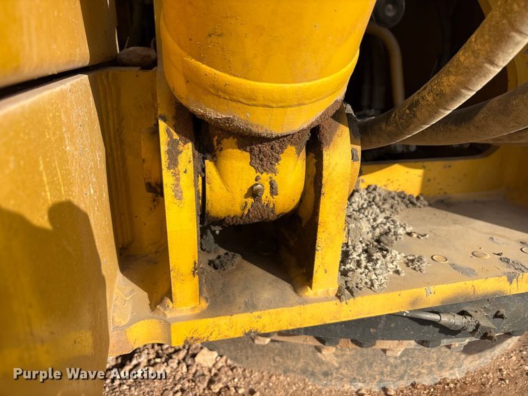 image for item YA2895 2022 Komatsu PC210LC-11 excavator