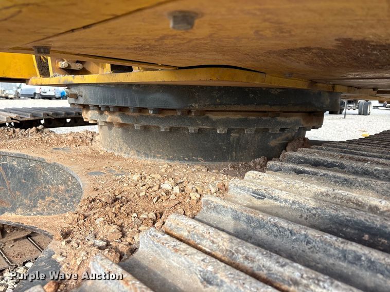 image for item YA2895 2022 Komatsu PC210LC-11 excavator