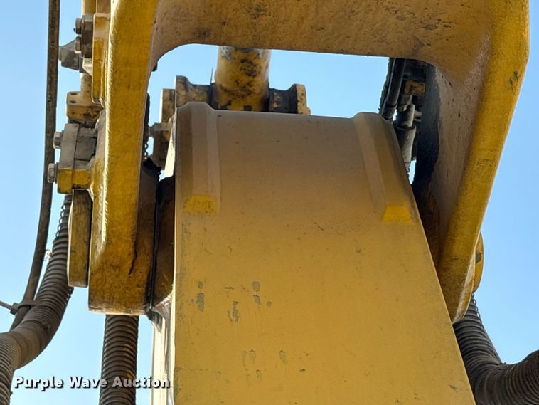 image for item YA2895 2022 Komatsu PC210LC-11 excavator