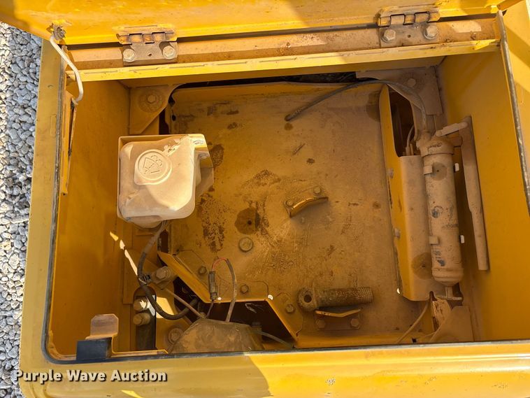 image for item YA2895 2022 Komatsu PC210LC-11 excavator