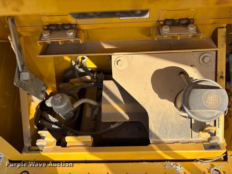 image for item YA2895 2022 Komatsu PC210LC-11 excavator