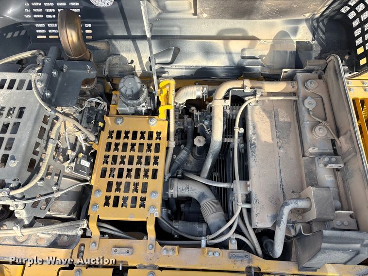 image for item YA2895 2022 Komatsu PC210LC-11 excavator