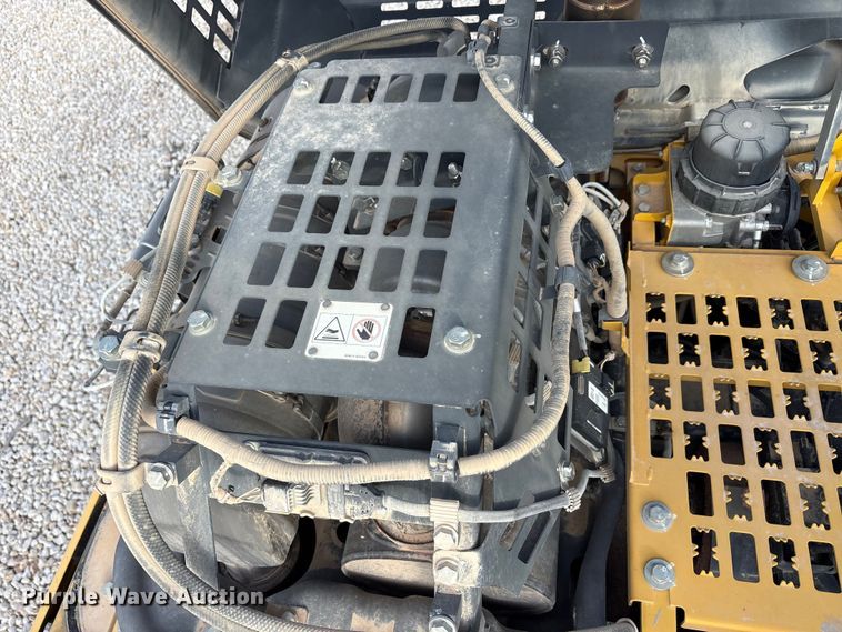 image for item YA2895 2022 Komatsu PC210LC-11 excavator