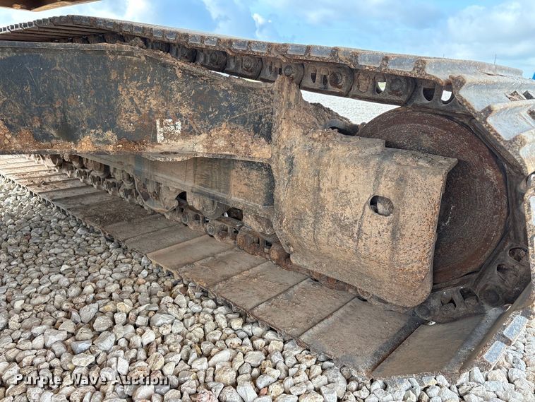 image for item YA2895 2022 Komatsu PC210LC-11 excavator