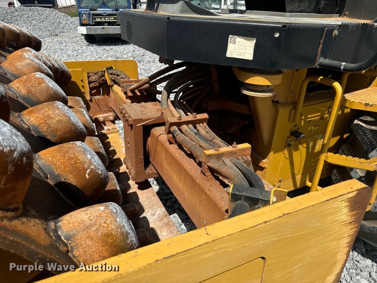 image for item YA2899 2012 Caterpillar CP54B single drum vibratory roller