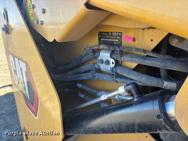 image for item YA2909 2024 Caterpillar 299D3 XE tracked skid steer loader