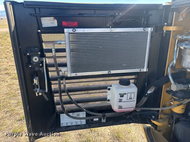 image for item YA2909 2024 Caterpillar 299D3 XE tracked skid steer loader