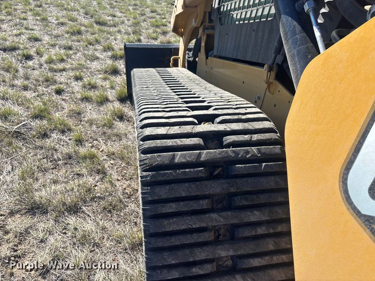 image for item YA2909 2024 Caterpillar 299D3 XE tracked skid steer loader