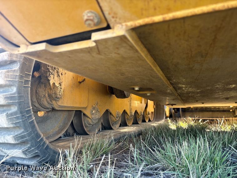 image for item YA2909 2024 Caterpillar 299D3 XE tracked skid steer loader