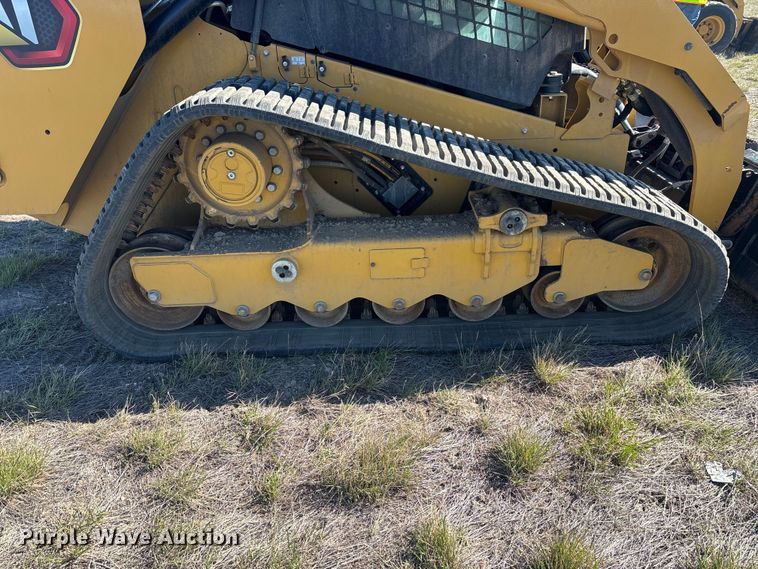 image for item YA2909 2024 Caterpillar 299D3 XE tracked skid steer loader
