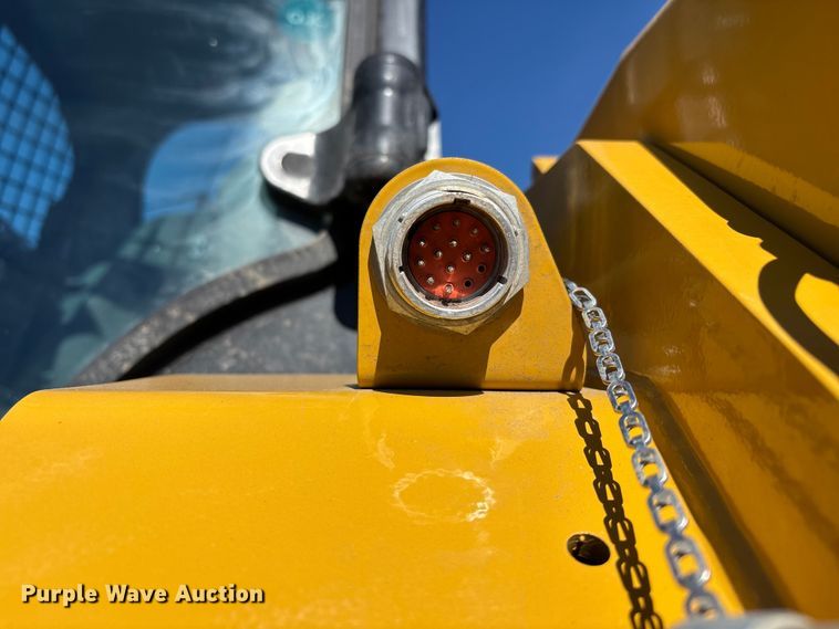 image for item YA2910 2024 Caterpillar 299D3 XE tracked skid steer loader