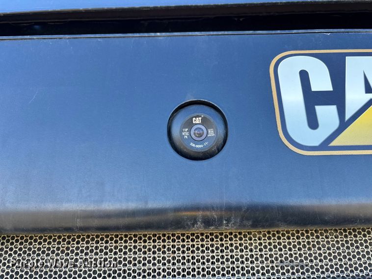 image for item YA2910 2024 Caterpillar 299D3 XE tracked skid steer loader