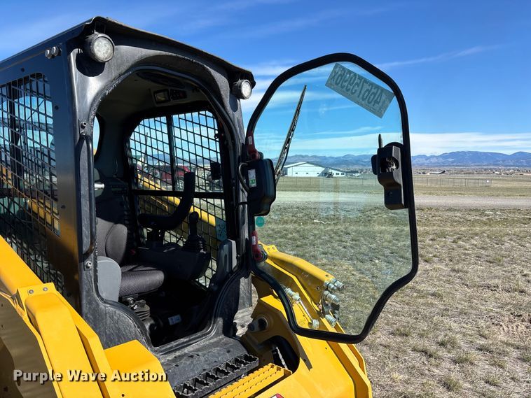 image for item YA2910 2024 Caterpillar 299D3 XE tracked skid steer loader