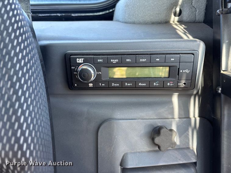 image for item YA2910 2024 Caterpillar 299D3 XE tracked skid steer loader