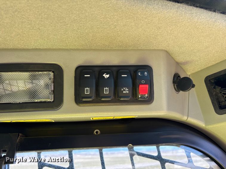 image for item YA2910 2024 Caterpillar 299D3 XE tracked skid steer loader