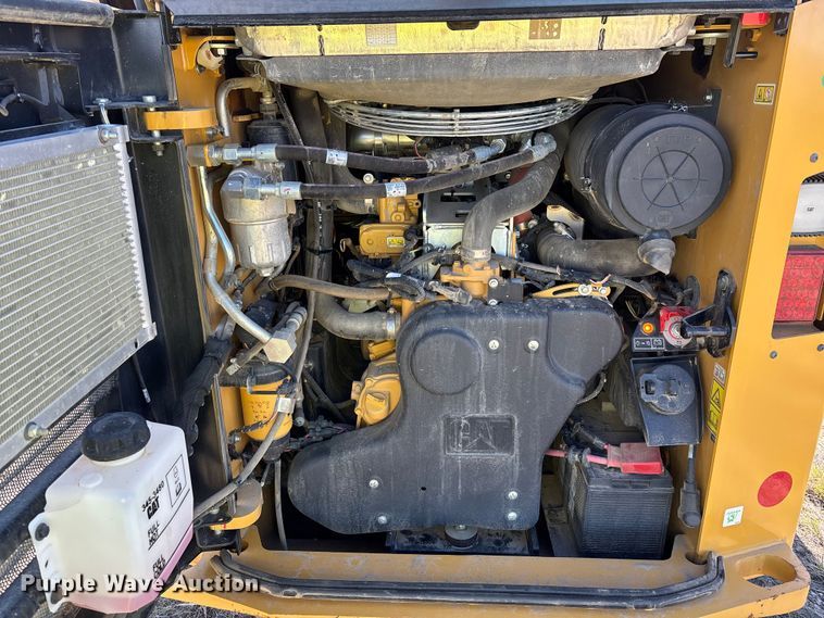 image for item YA2910 2024 Caterpillar 299D3 XE tracked skid steer loader